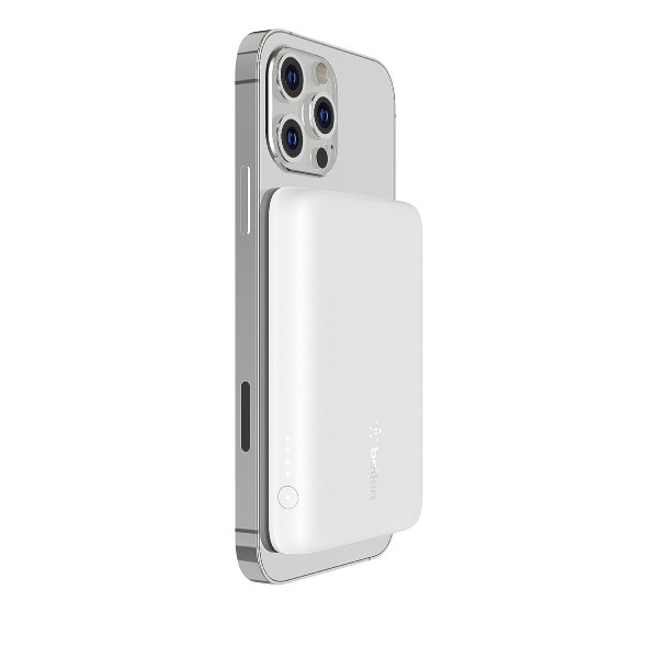 Belkin BoostCharge 2500 mAh MagSafe Wireless Power Bank With 5W Charging Speed, White